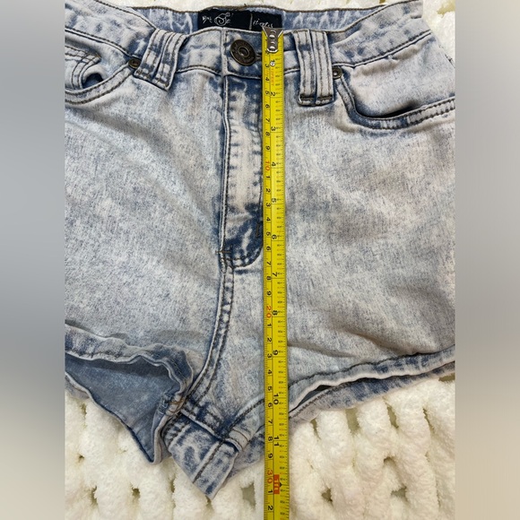 SEDUCTIONS by SIRENS Short jean style shorts Size 3 - Picture 6 of 7